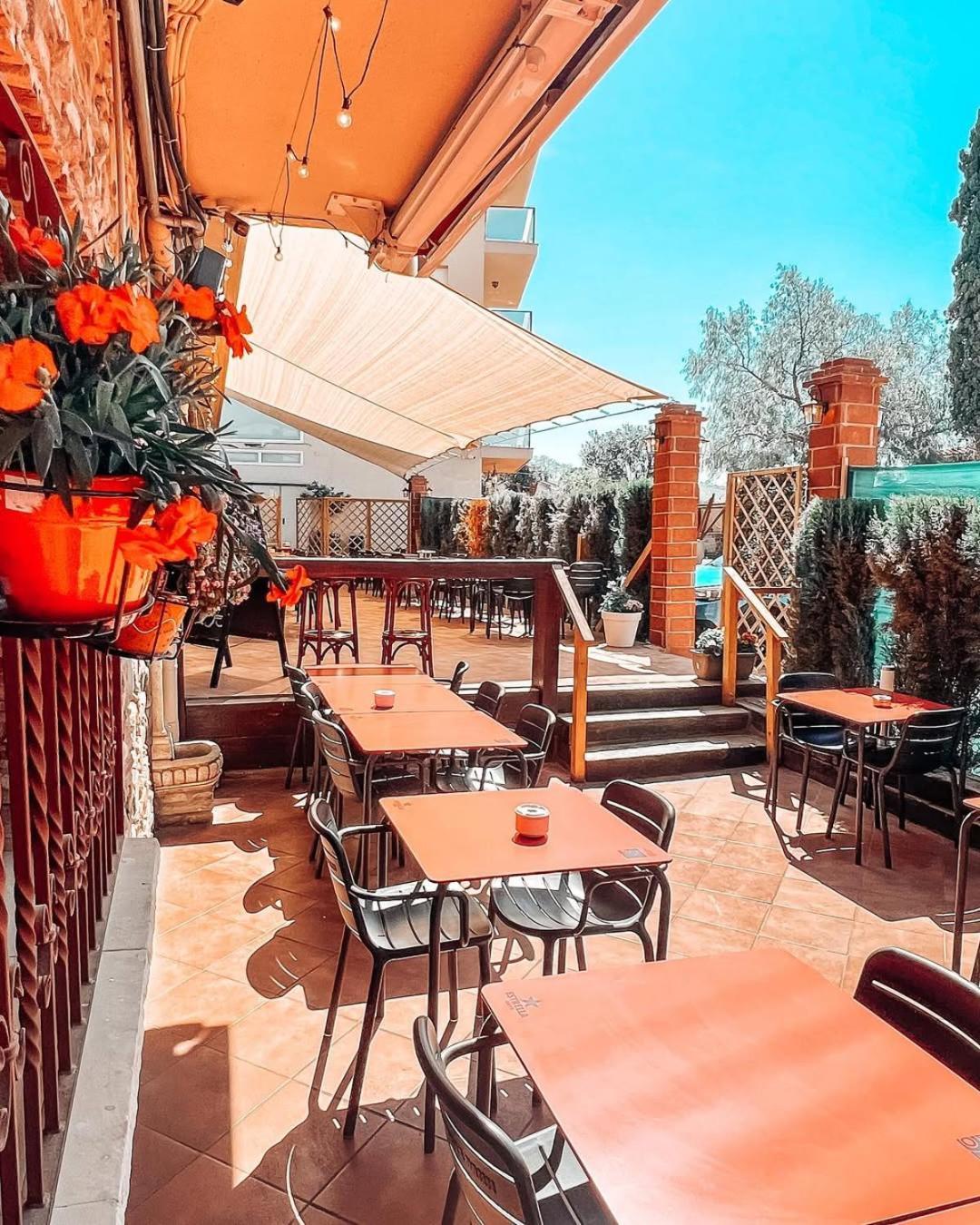 Hotel H Granollers Kültér fotó